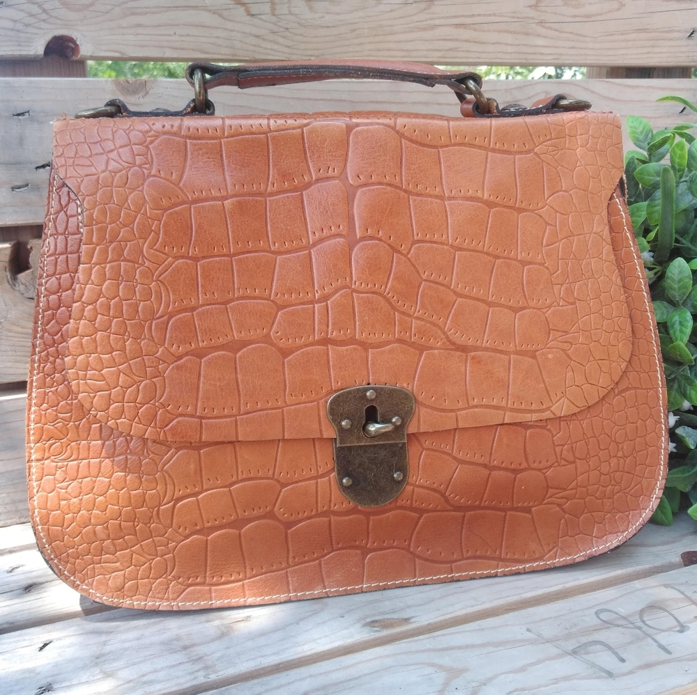 PATRICIA NASH CROC-EMBOSSED LEATHER   BAG EUC
